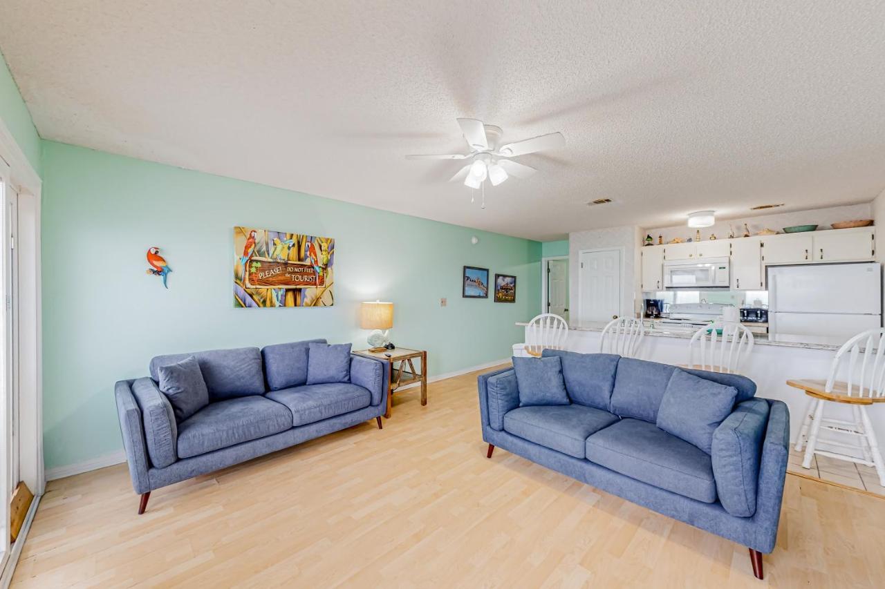 Front Retreat C Apartment