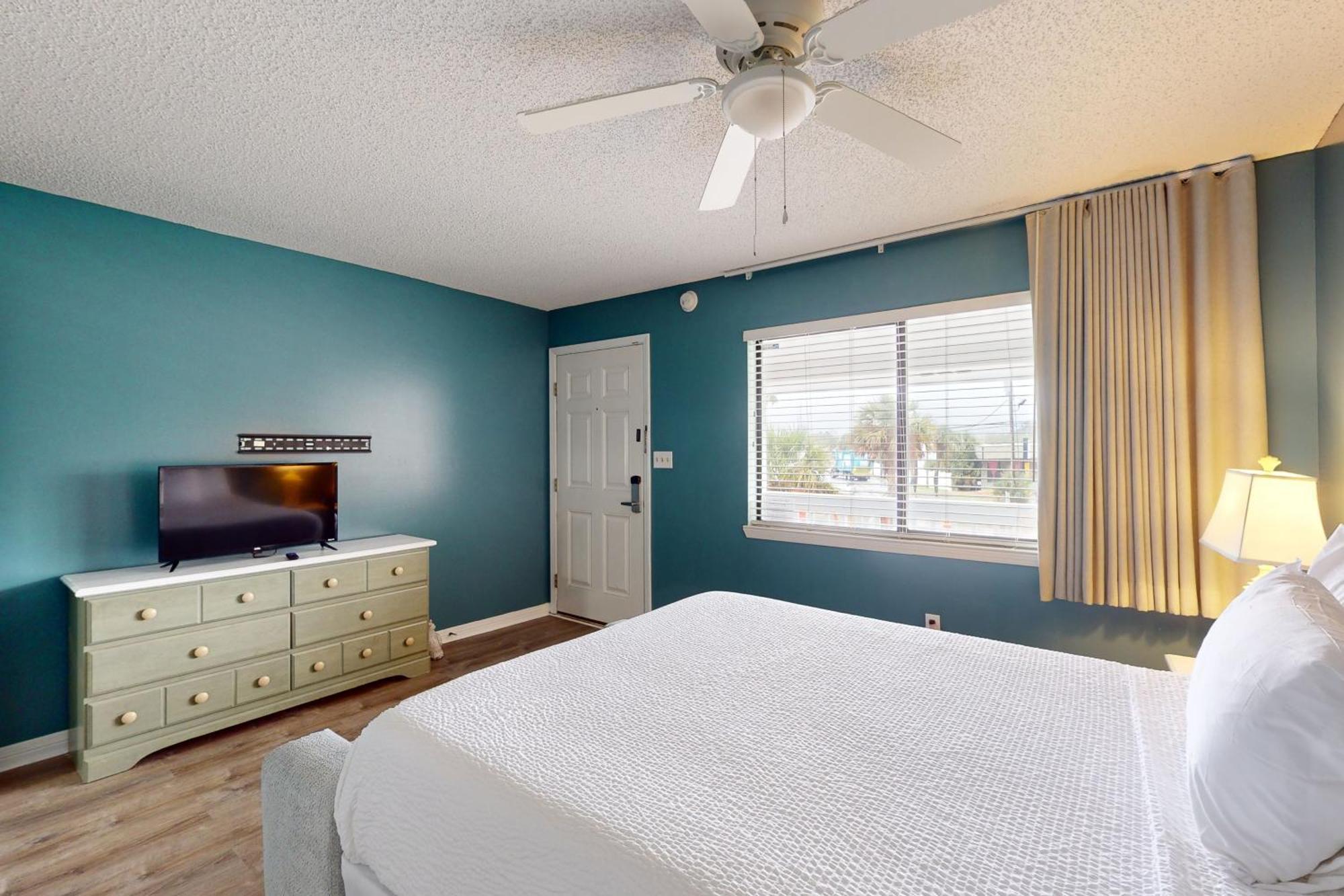Front Retreat C * Panama City Beach